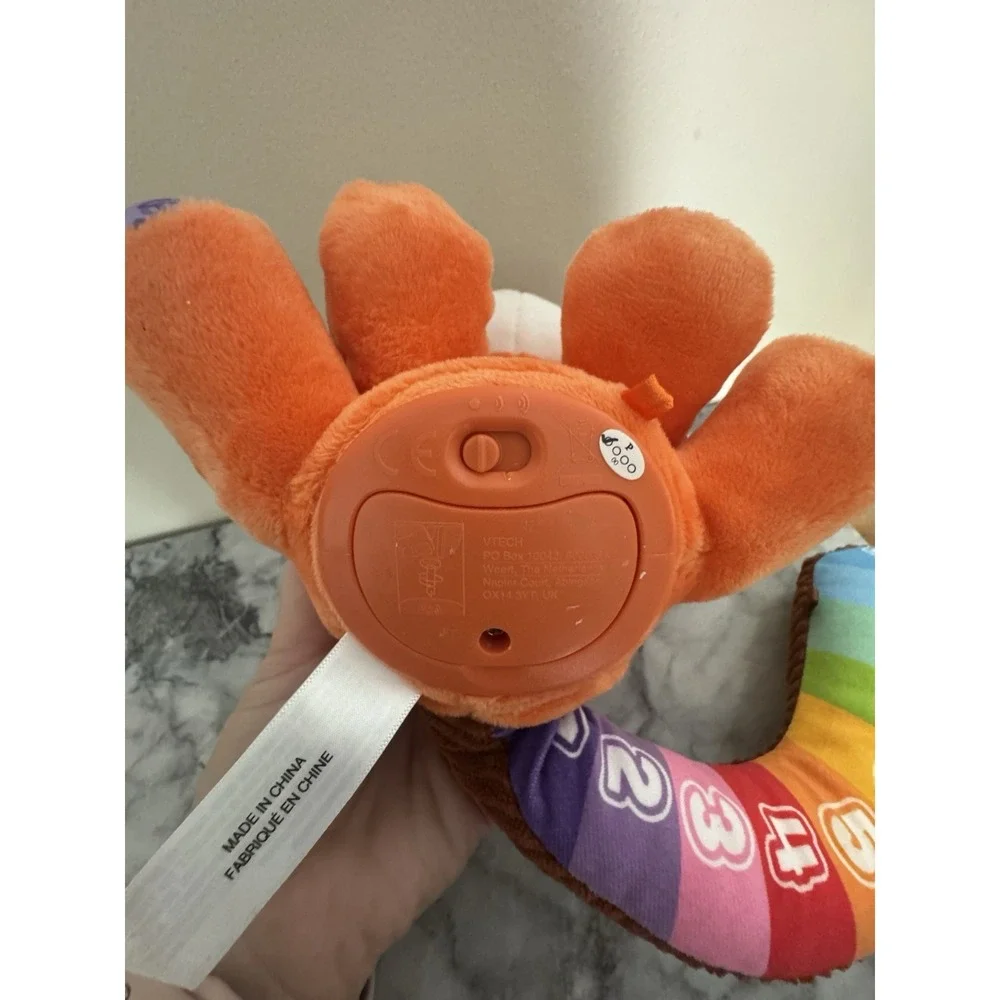 LEAP FROG Interactive Colorful Counting Red Panda 2021 Music Numbers Plush